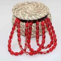 Alternative view of Baya Vega rouge